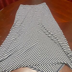 Faded Glory Maxi skirt. Size Medium (8-10)